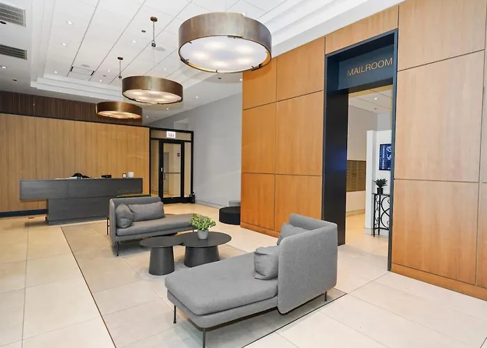 Skyline Luxury 19th Floor Retreat Near Grant Park * Chicago
