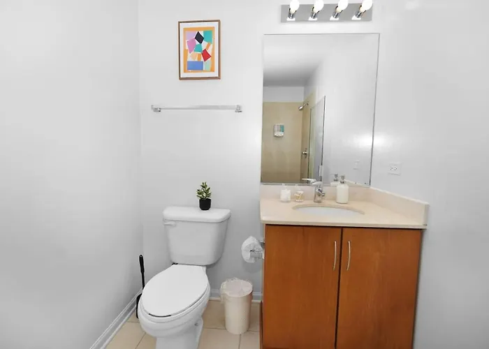 Skyline Luxury 19th Floor Retreat Near Grant Park Apartamento