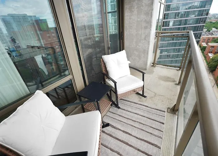 Apartamento Skyline Luxury 19th Floor Retreat Near Grant Park *